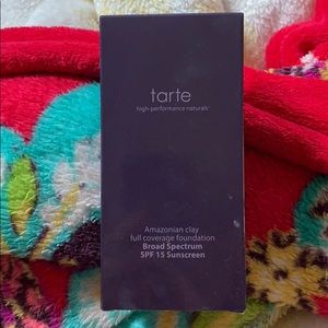 Tarte amazonian clay full coverage foundation